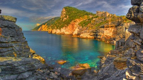 Fall Travel Discounts -photo by grotta-di-byron-Portovenere-italy